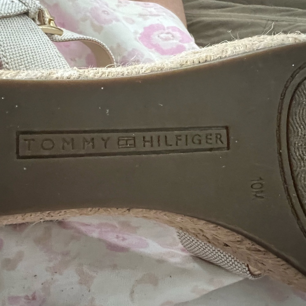 Tommy Hilfiger Cream Sandals - Picture 2 of 9
